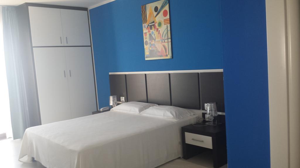 Buddi Hotel Platamona Exterior photo