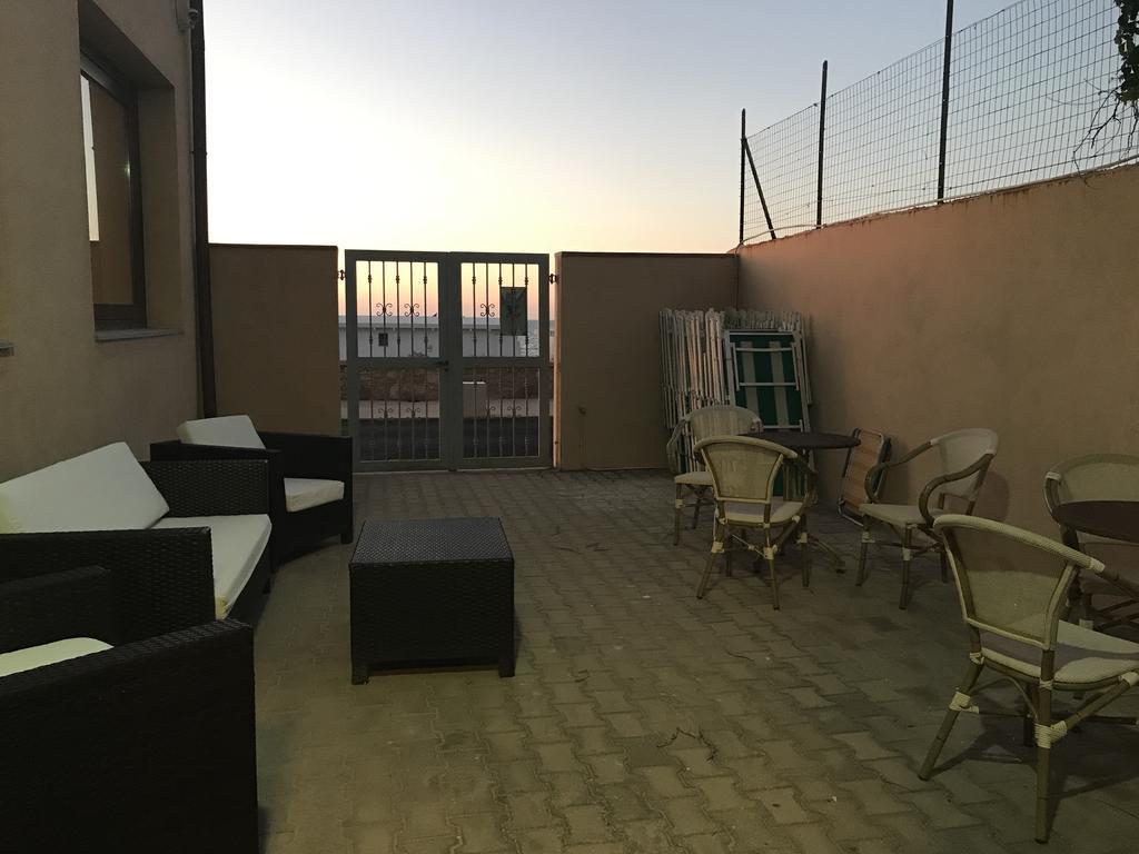 Buddi Hotel Platamona Exterior photo